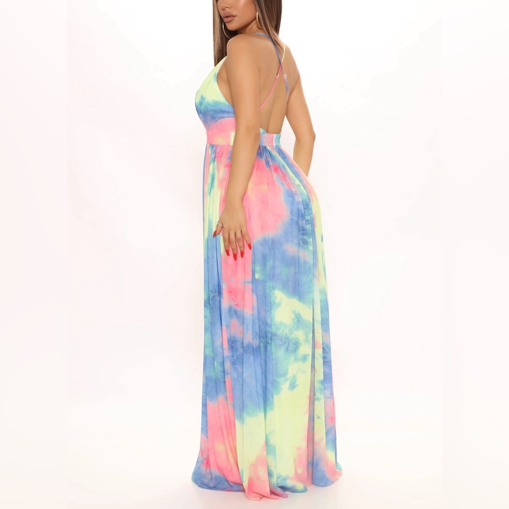 Fashion Nova  After The Storm Maxi Dress NWT Medium - Picture 4 of 12